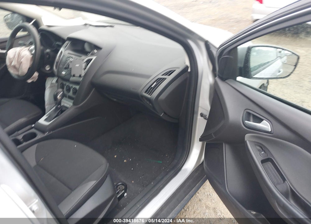 2014 FORD FOCUS SE VIN: 1FADP3F25EL257447