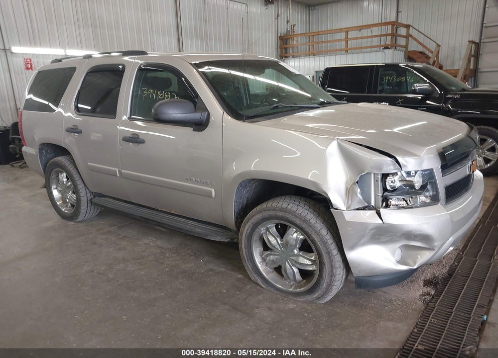 2008 CHEVROLET TAHOE LS VIN: 1GNFK13068J236140