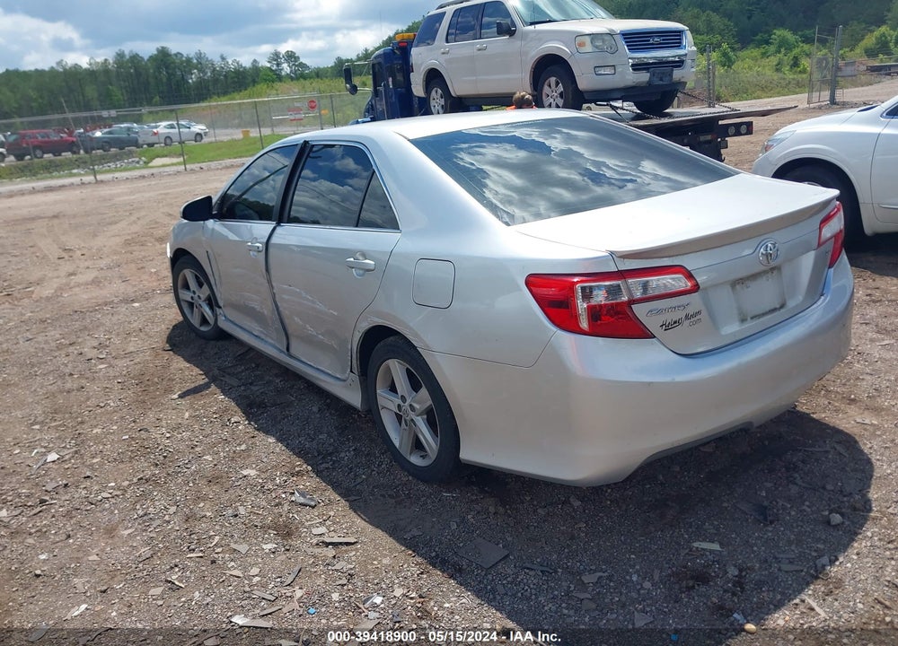2012 TOYOTA CAMRY SE VIN: 4T1BF1FK5CU195110