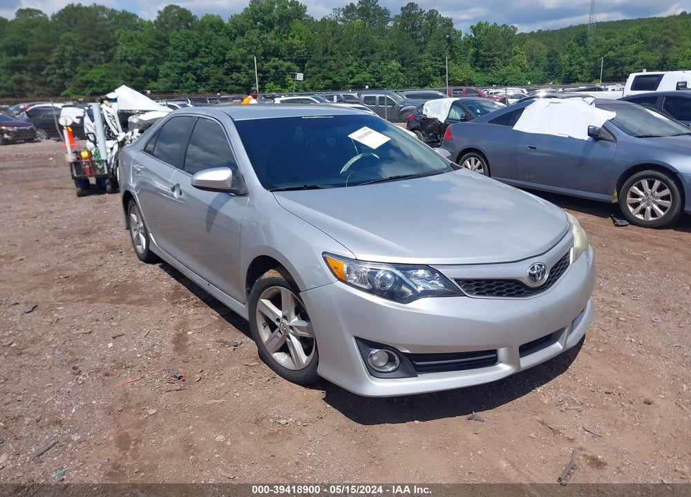 2012 TOYOTA CAMRY SE VIN: 4T1BF1FK5CU195110