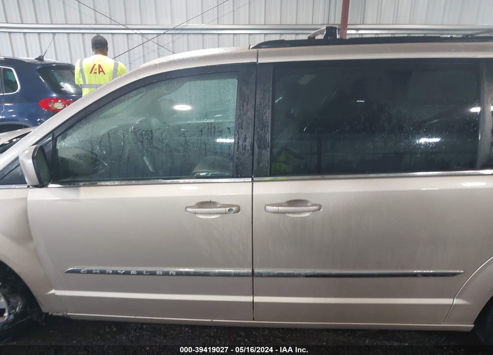 2016 CHRYSLER TOWN & COUNTRY TOURING VIN: 2C4RC1BG2GR300511