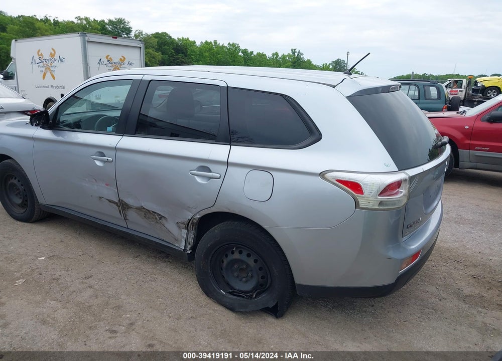 2014 MITSUBISHI OUTLANDER ES VIN: JA4AD2A35EZ005978
