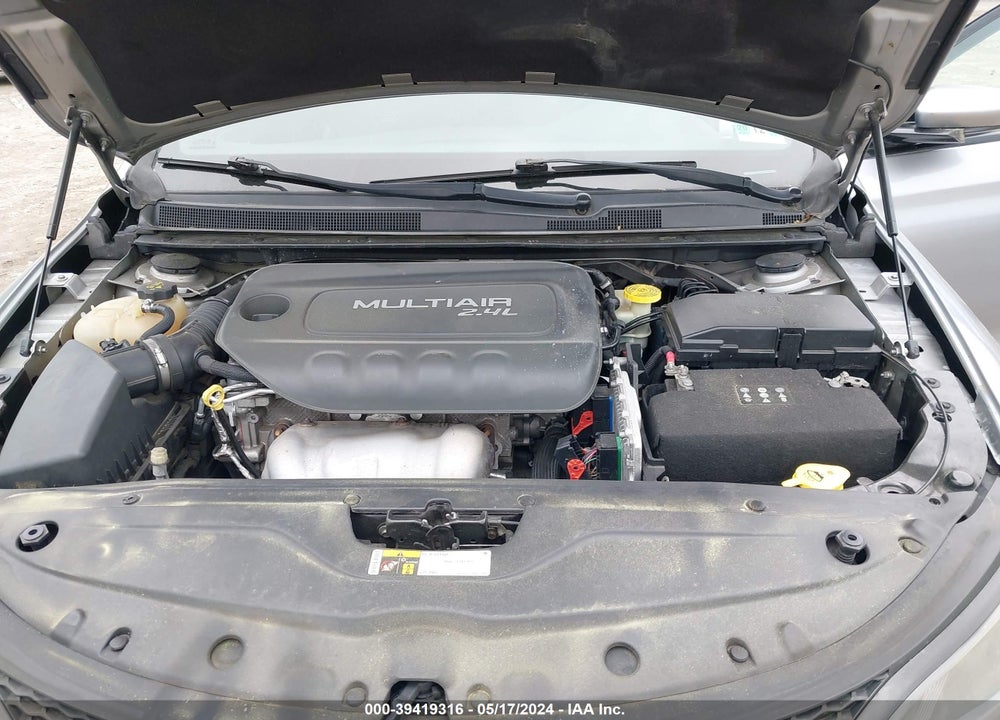 2015 CHRYSLER 200 S VIN: 1C3CCCBB4FN675757
