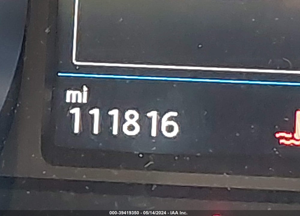 2018 VOLKSWAGEN TIGUAN 2.0T SE/2.0T SEL VIN: 3VV3B7AX8JM000551