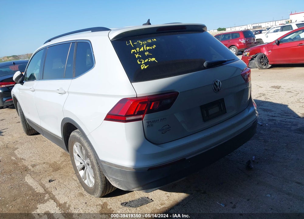 2018 VOLKSWAGEN TIGUAN 2.0T SE/2.0T SEL VIN: 3VV3B7AX8JM000551