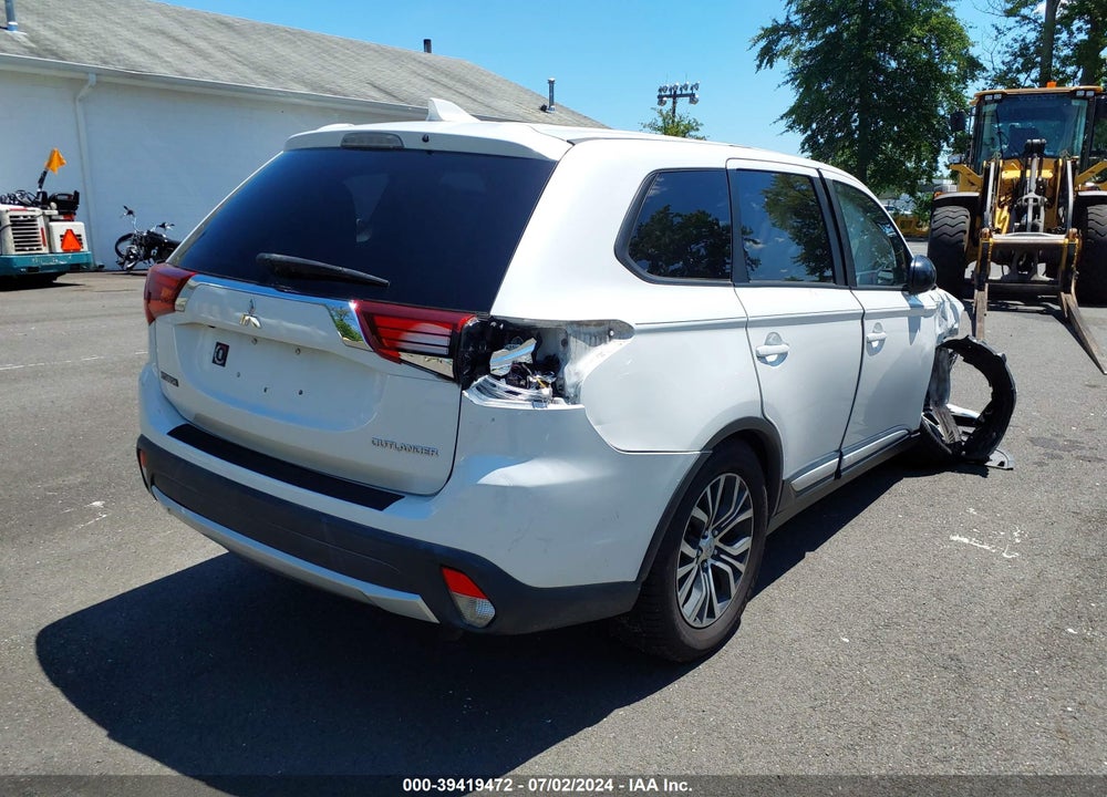 2017 MITSUBISHI OUTLANDER ES VIN: JA4AD2A32HZ054219