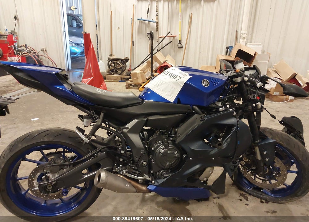 2022 YAMAHA YZFR7 VIN: JYARM38E9NA004252