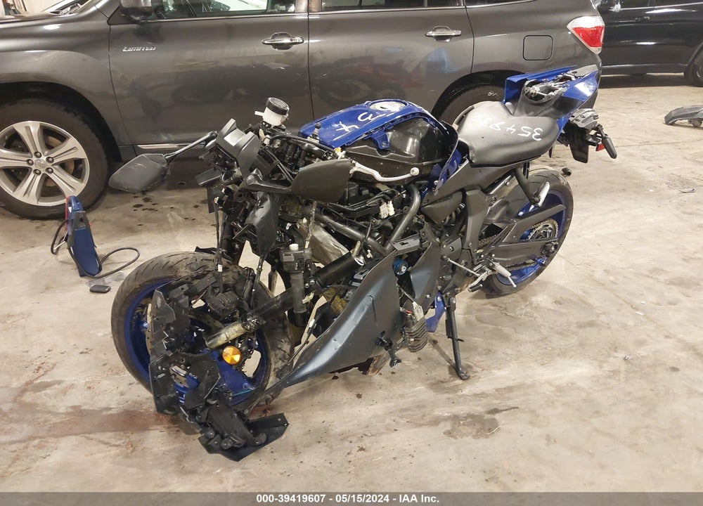 2022 YAMAHA YZFR7 VIN: JYARM38E9NA004252
