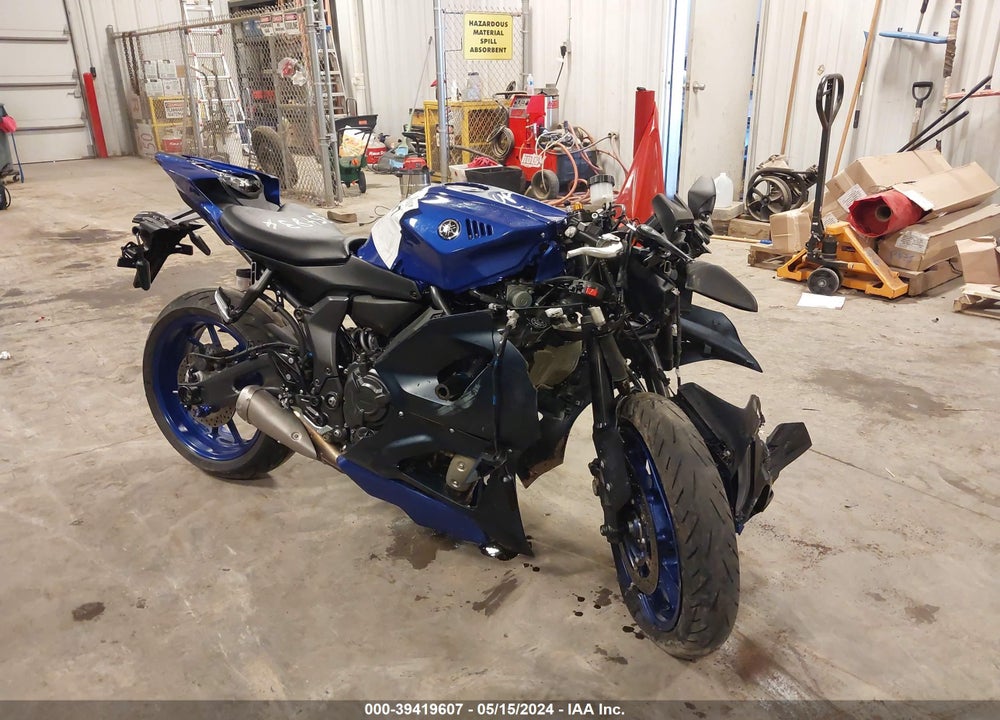 2022 YAMAHA YZFR7 VIN: JYARM38E9NA004252