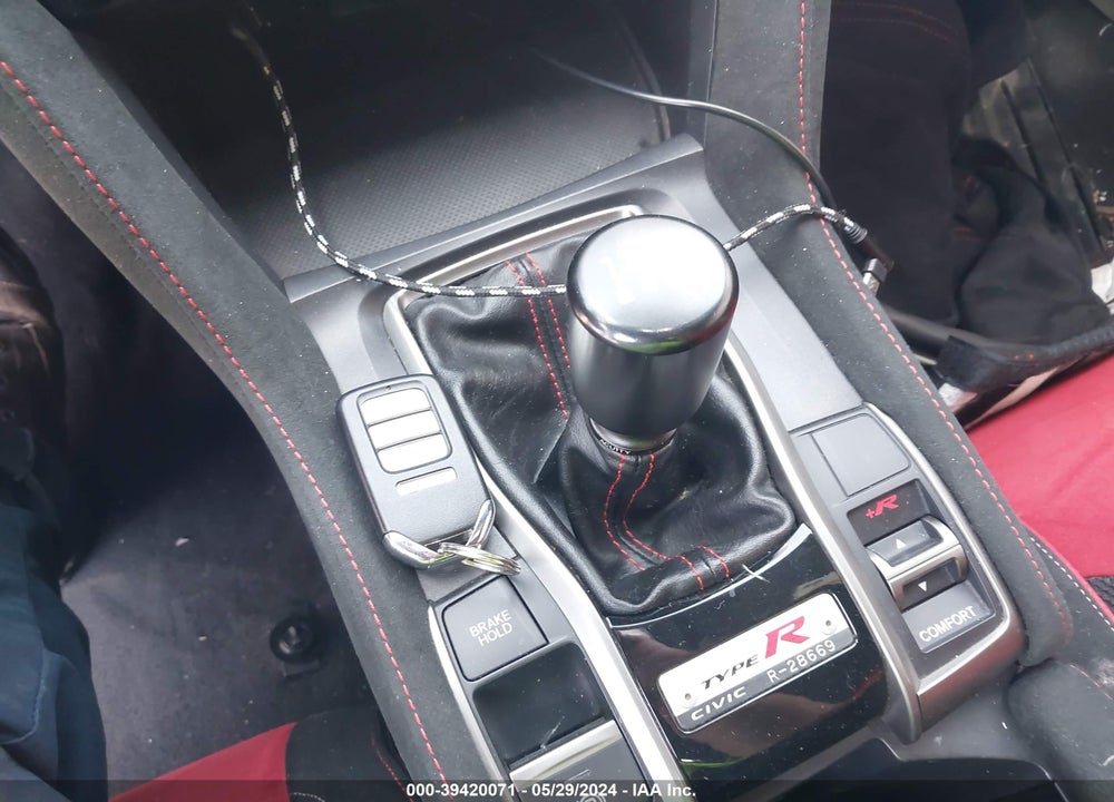 2019 HONDA CIVIC TYPE-R TOURING VIN: SHHFK8G73KU203361