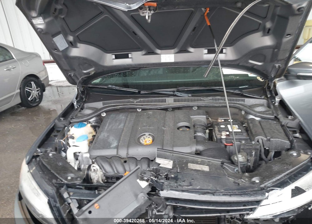 2012 VOLKSWAGEN JETTA 2.5L SE VIN: 3VWDX7AJ0CM114267