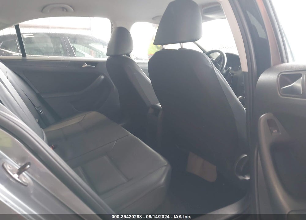 2012 VOLKSWAGEN JETTA 2.5L SE VIN: 3VWDX7AJ0CM114267