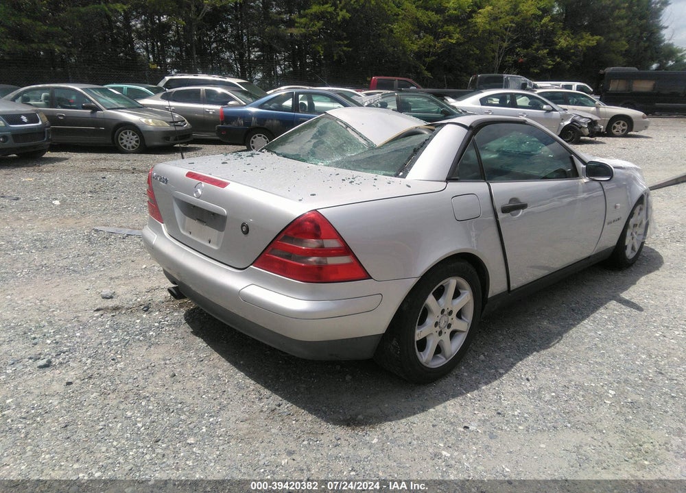 1998 MERCEDES-BENZ SLK 230 VIN: WDBKK47F3WF063053