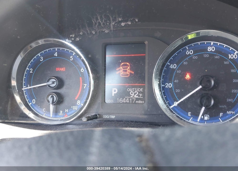 2019 TOYOTA COROLLA LE VIN: 2T1BURHE3KC131028