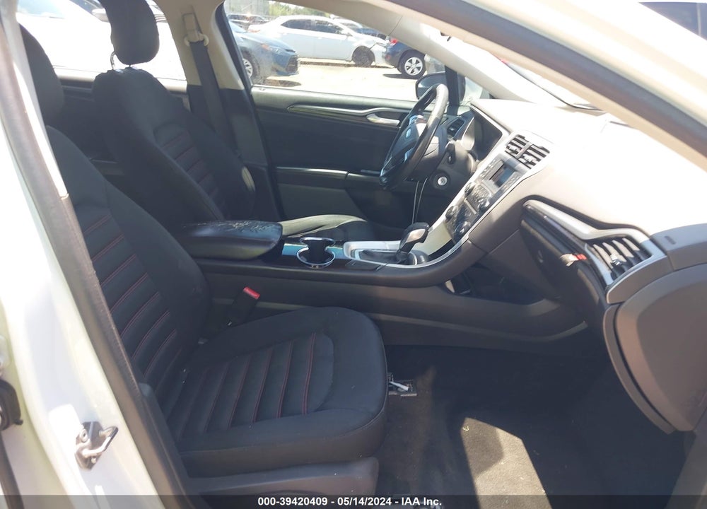 2014 FORD FUSION SE VIN: 3FA6P0H71ER376887