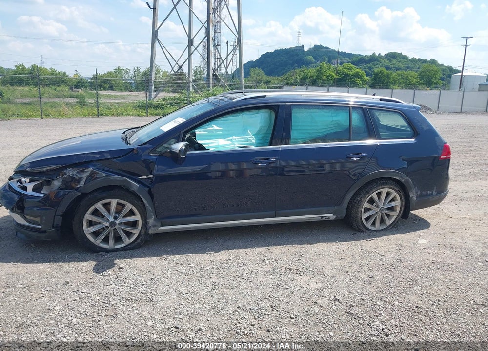 2017 VOLKSWAGEN GOLF ALLTRACK VIN: 3VWH17AU1HM513175