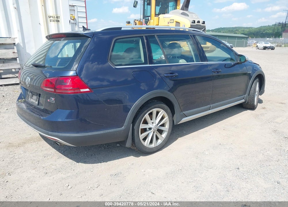 2017 VOLKSWAGEN GOLF ALLTRACK VIN: 3VWH17AU1HM513175