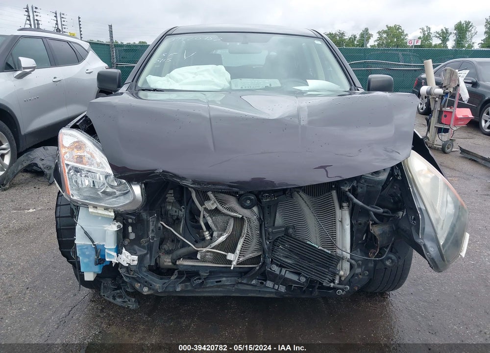 2014 NISSAN ROGUE SELECT S VIN: JN8AS5MV0EW701180