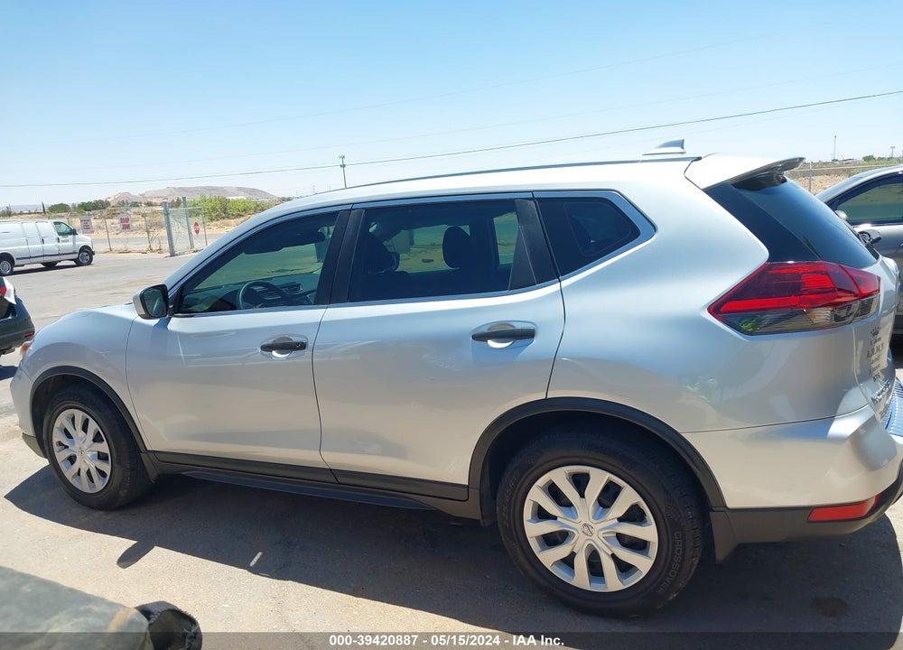 2019 NISSAN ROGUE S VIN: 5N1AT2MT9KC809893