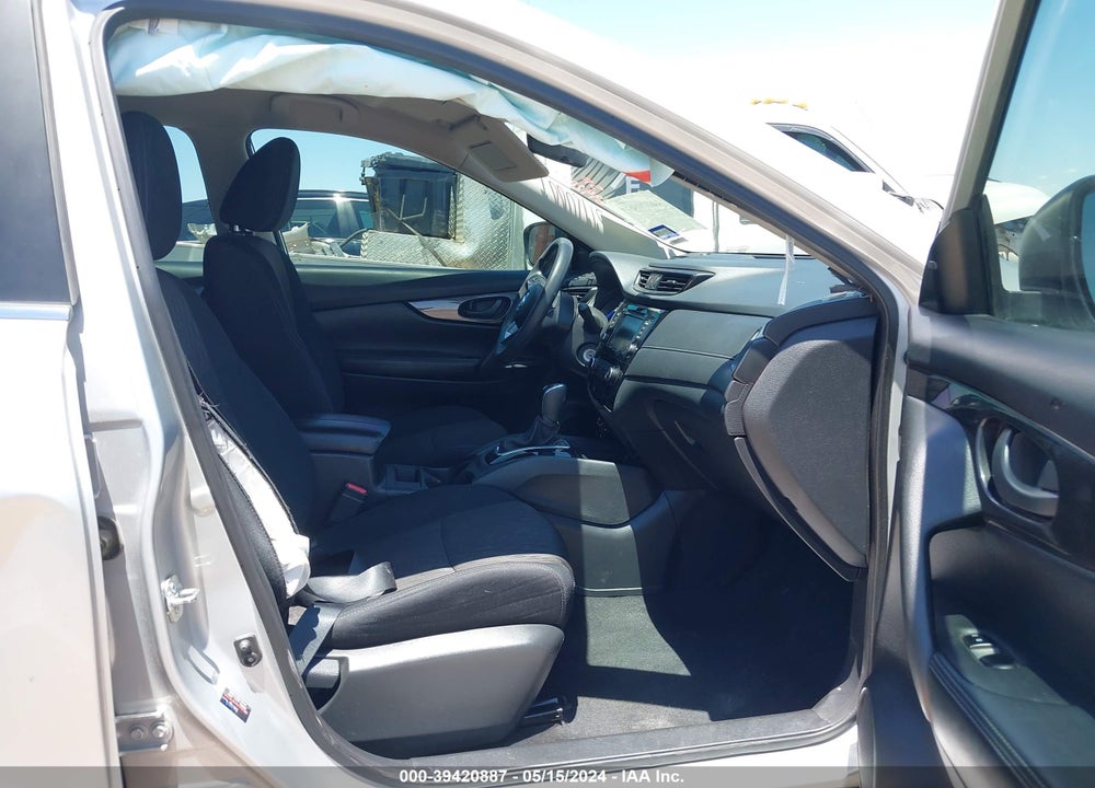2019 NISSAN ROGUE S VIN: 5N1AT2MT9KC809893