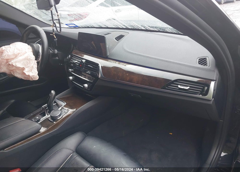 2018 BMW 530I XDRIVE VIN: WBAJA7C56JWA71445