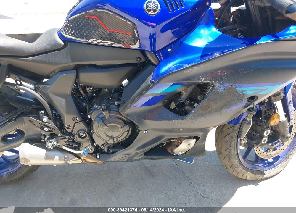 2024 YAMAHA YZFR7 VIN: JYARM38E4RA010448