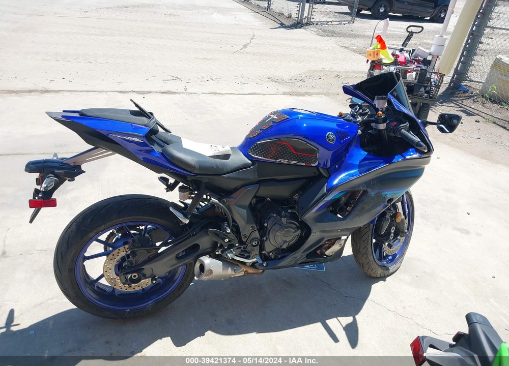 2024 YAMAHA YZFR7 VIN: JYARM38E4RA010448