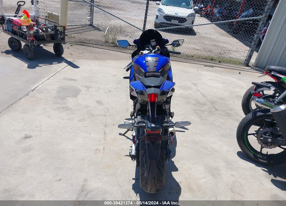 2024 YAMAHA YZFR7 VIN: JYARM38E4RA010448