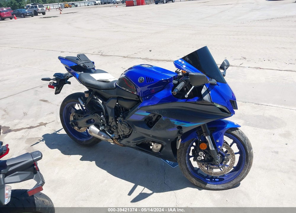 2024 YAMAHA YZFR7 VIN: JYARM38E4RA010448