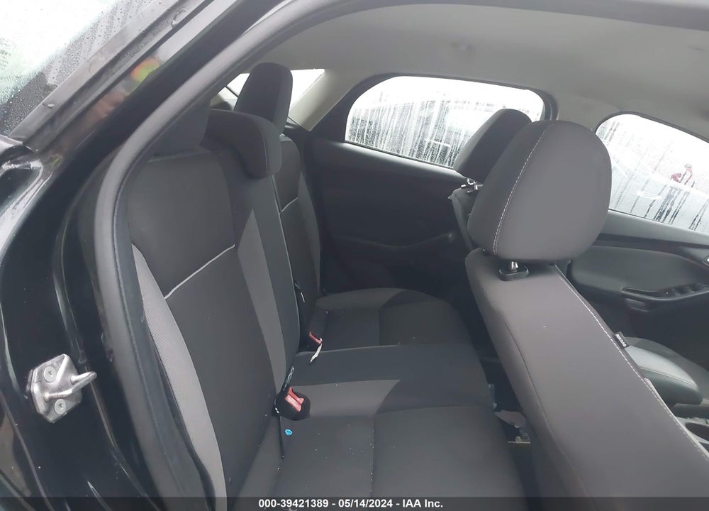 2013 FORD FOCUS SE VIN: 1FADP3K21DL325621
