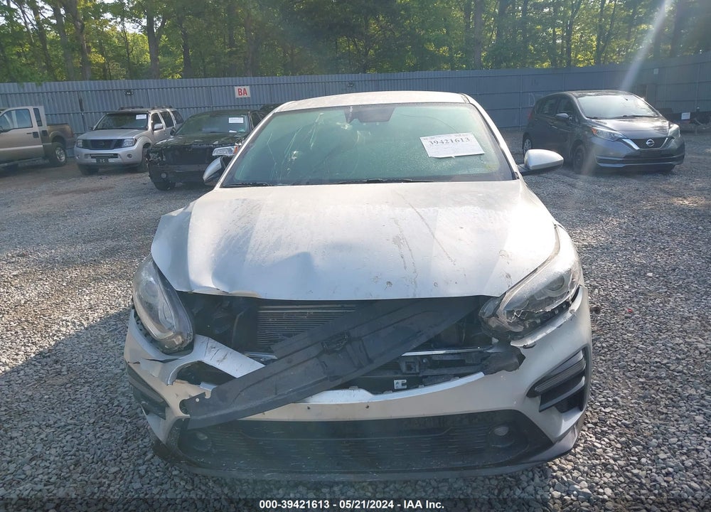 2019 KIA FORTE S VIN: 3KPF34AD9KE114406