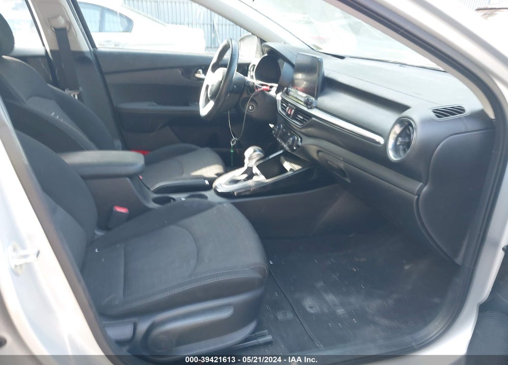 2019 KIA FORTE S VIN: 3KPF34AD9KE114406
