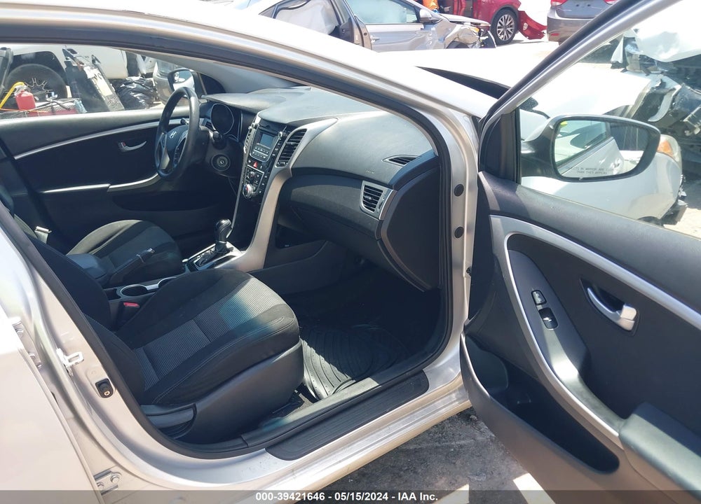 2016 HYUNDAI ELANTRA GT VIN: KMHD35LH9GU255302