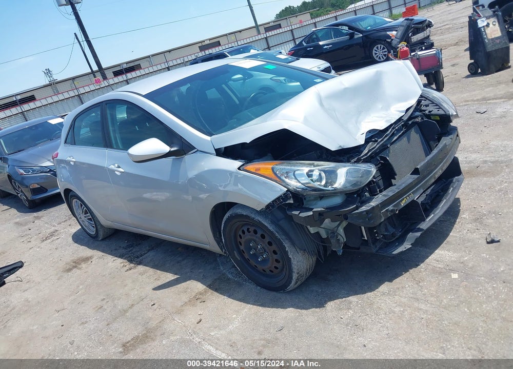 2016 HYUNDAI ELANTRA GT VIN: KMHD35LH9GU255302