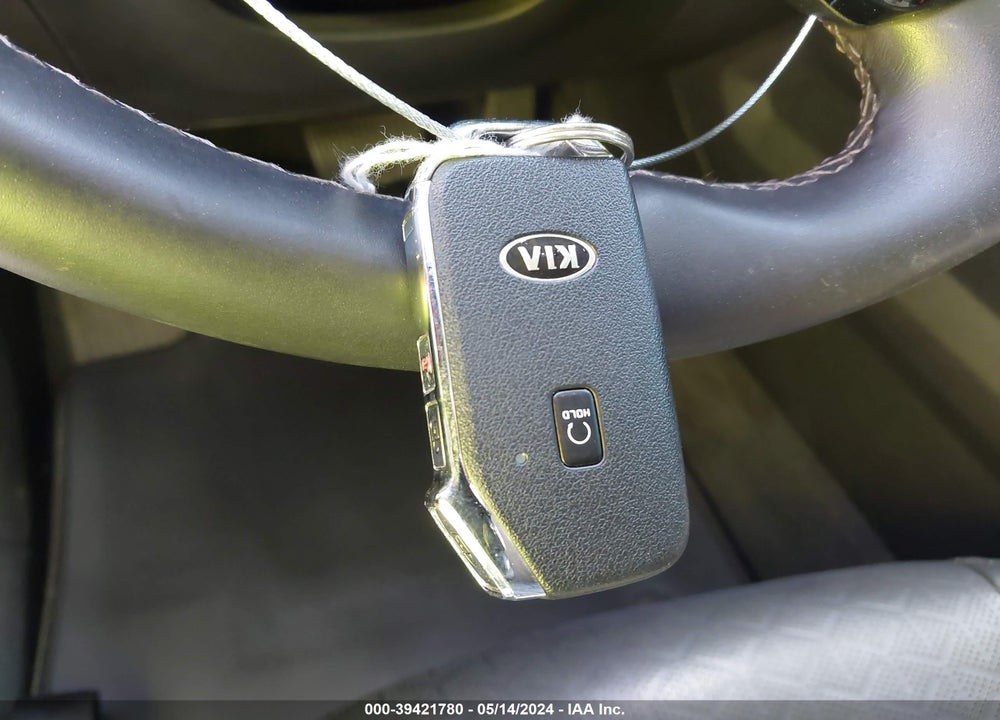 2021 KIA SORENTO S VIN: 5XYRLDLC9MG069572