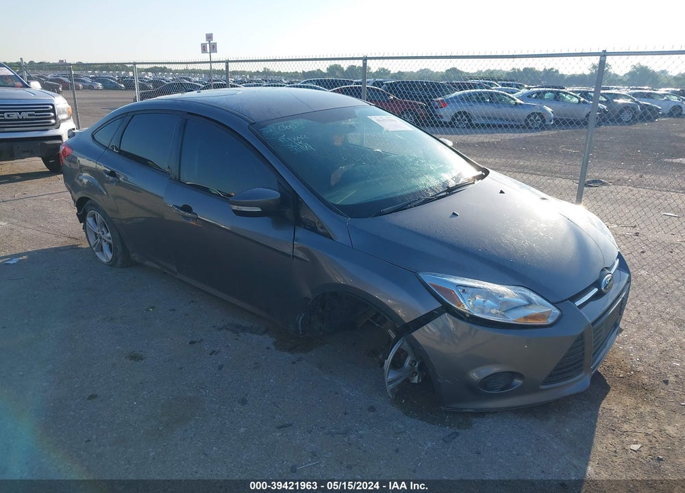 2014 FORD FOCUS SE VIN: 1FADP3F2XEL430685
