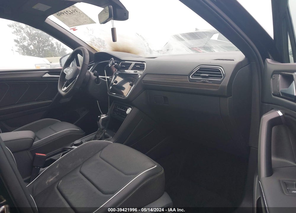 2022 VOLKSWAGEN TIGUAN 2.0T SEL R-LINE VIN: 3VV4B7AX2NM121098