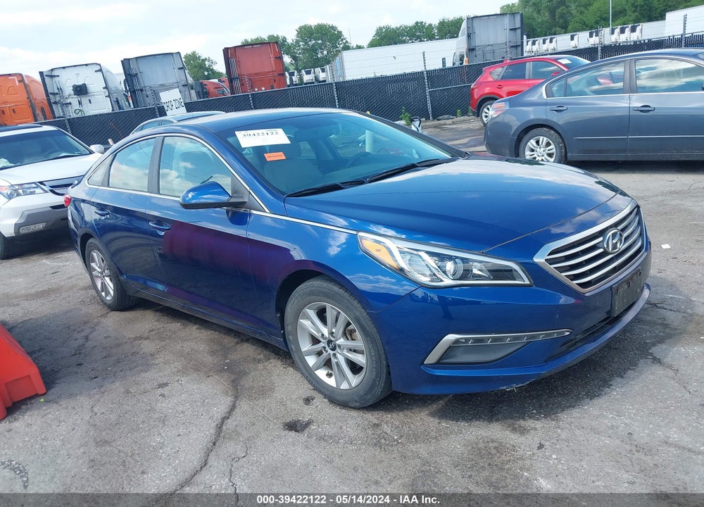 2015 HYUNDAI SONATA SE VIN: 5NPE24AF2FH205194
