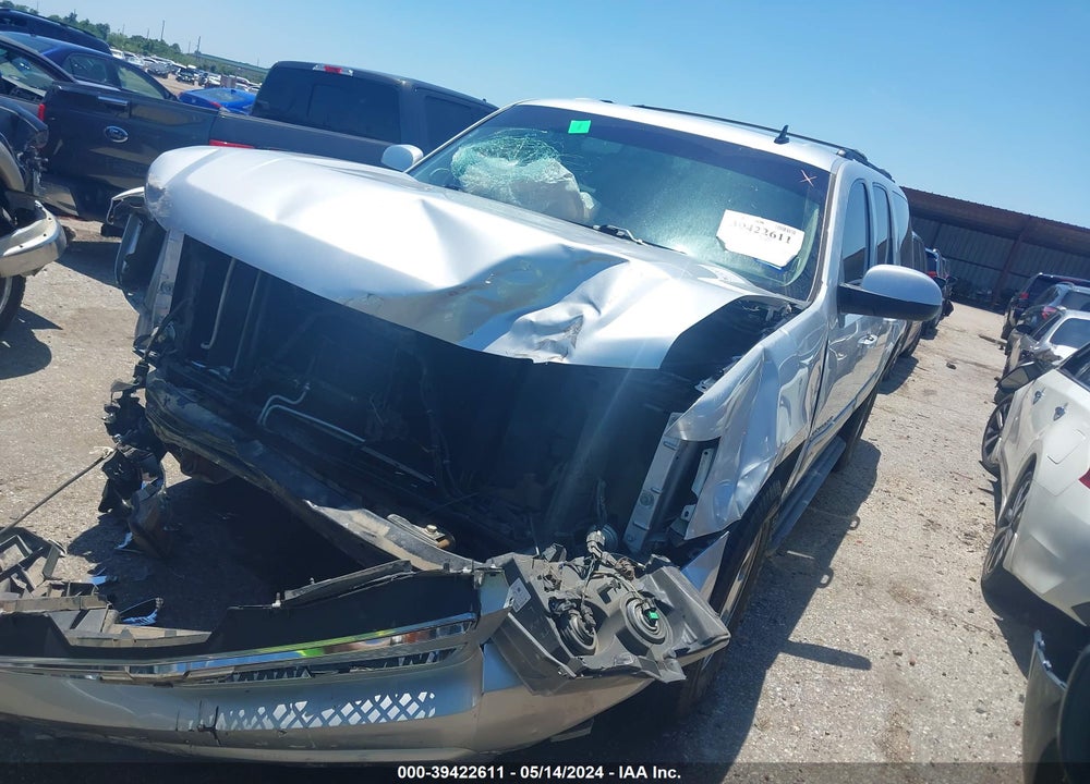 2014 CHEVROLET SUBURBAN 1500 LT VIN: 1GNSCJE09ER165733