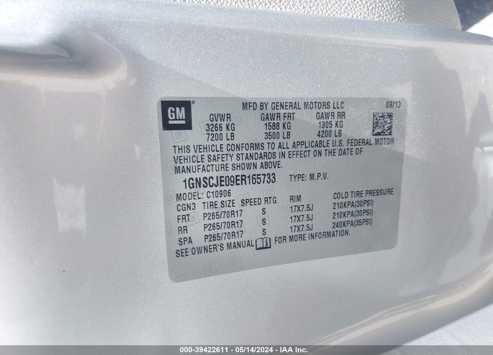 2014 CHEVROLET SUBURBAN 1500 LT VIN: 1GNSCJE09ER165733