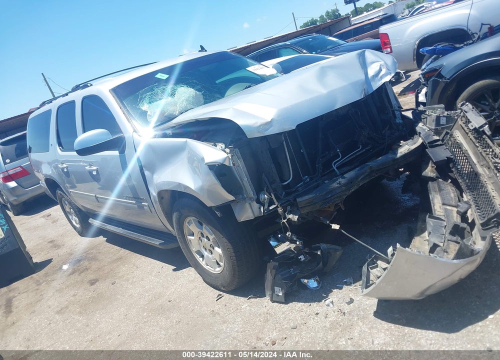 2014 CHEVROLET SUBURBAN 1500 LT VIN: 1GNSCJE09ER165733