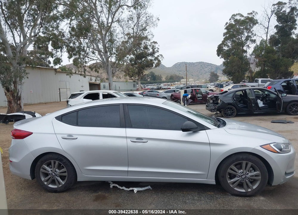2018 HYUNDAI ELANTRA SEL VIN: 5NPD84LF9JH326918