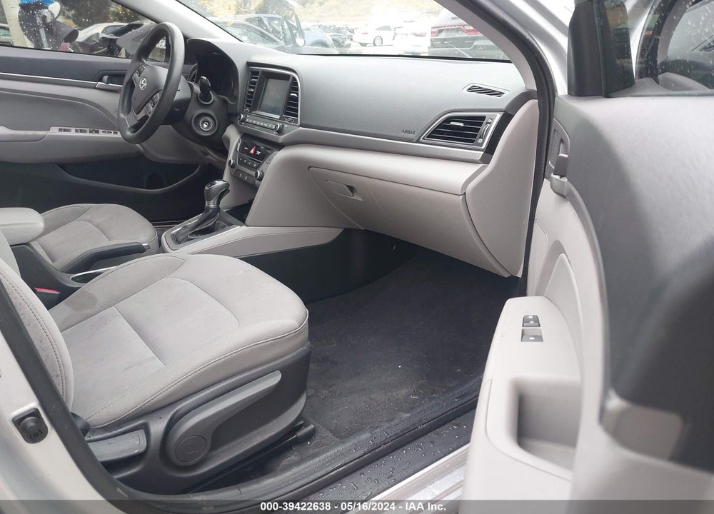 2018 HYUNDAI ELANTRA SEL VIN: 5NPD84LF9JH326918