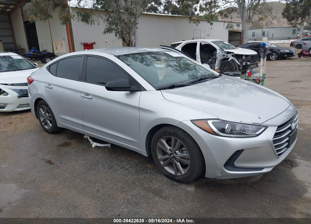 2018 HYUNDAI ELANTRA SEL VIN: 5NPD84LF9JH326918