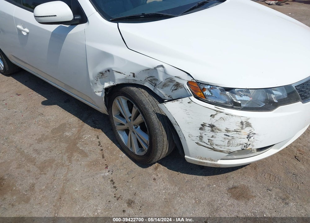 2013 KIA FORTE SX VIN: KNAFW5A34D5702228