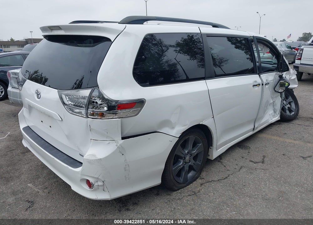 2015 TOYOTA SIENNA SE 8 PASSENGER VIN: 5TDXK3DC1FS638424