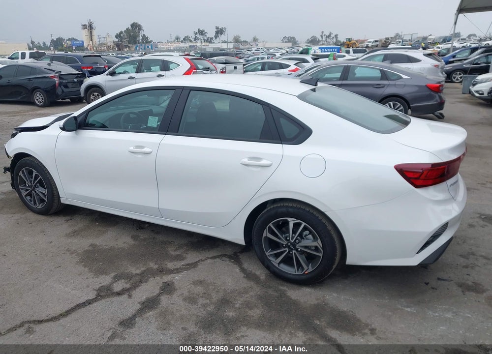 2024 KIA FORTE LXS VIN: 3KPF24AD0RE771995