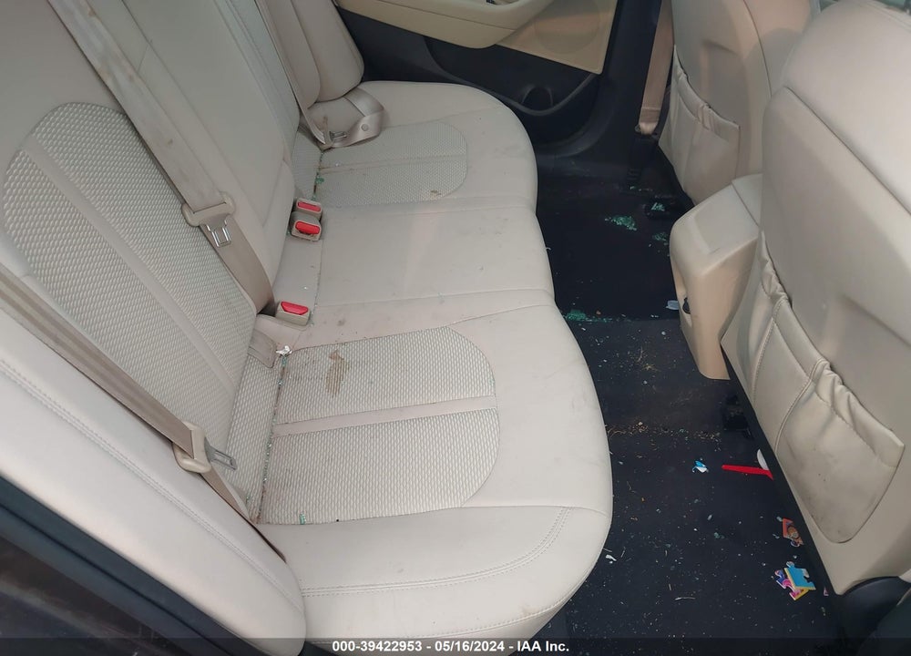 2015 HYUNDAI SONATA SE VIN: 5NPE24AF1FH200536