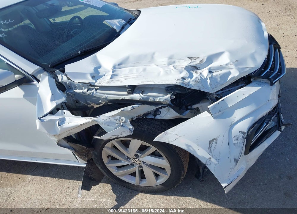 2018 VOLKSWAGEN PASSAT 2.0T SE VIN: 1VWBA7A36JC050776