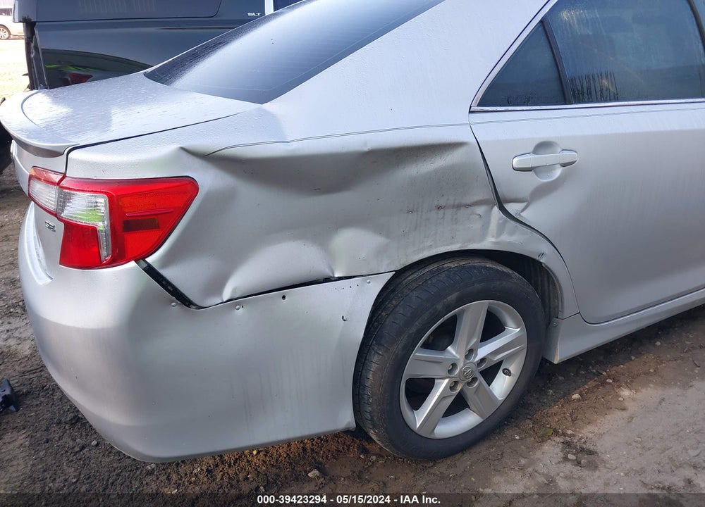2014 TOYOTA CAMRY SE VIN: 4T1BF1FKXEU816635
